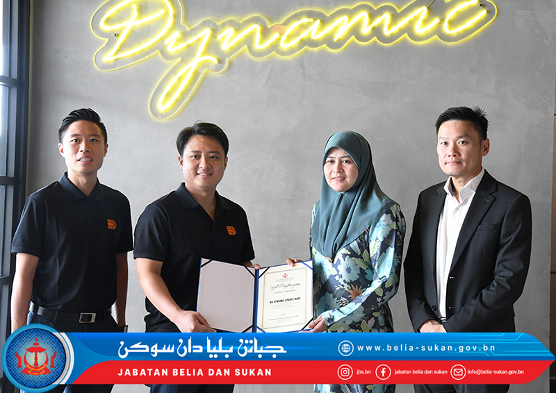 Majlis penyerahan sijil at dynamic gym p4.jpg