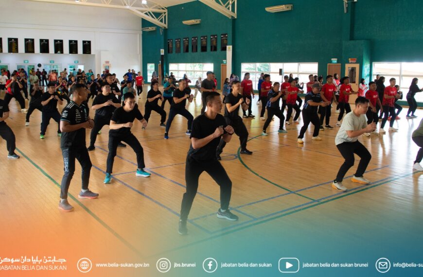 Aktiviti Senamrobik Dewan Serbaguna Kem Latihan PKBN, Batu Apoi, Temburong