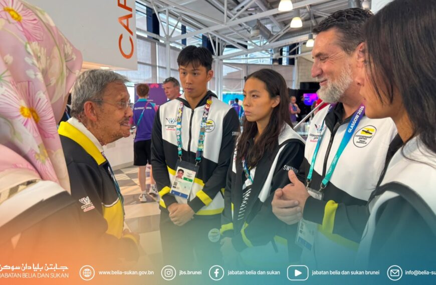 Keberangkatan Presiden Majlis Olimpik Kebangsaan Negara Brunei Darussalam Ke Tempat Sukan Renang Tollcross International Swimming Centre, Glasgow