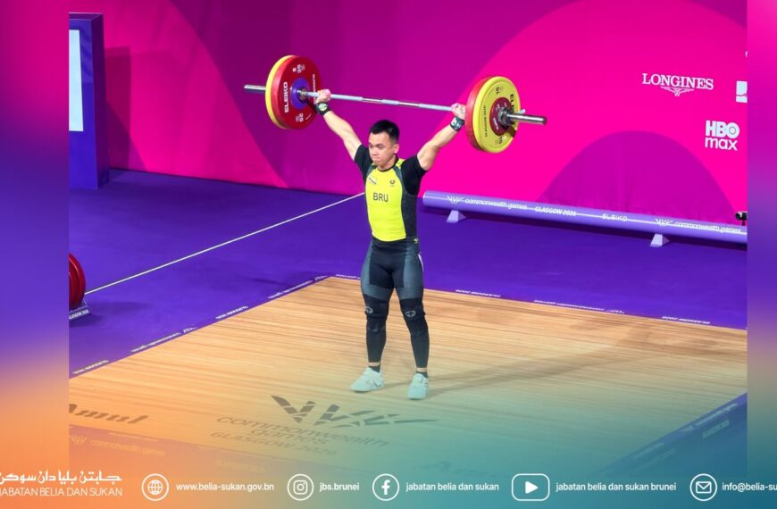 Presiden Majlis Olimpik Kebangsaan Negara Brunei Darussalam berangkat menyaksikan atlet Weightlifting Negara Brunei Darussalam di SEC Armadillo, Glasgow